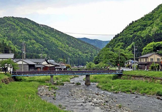 内面から美しくする美容師 藤岡 建二